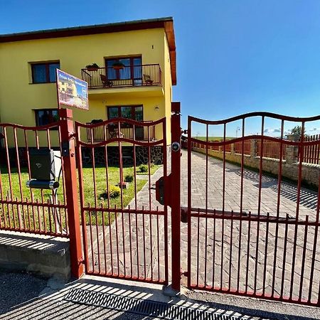 Privat U Eriky Otel Stará Lesná Dış mekan fotoğraf