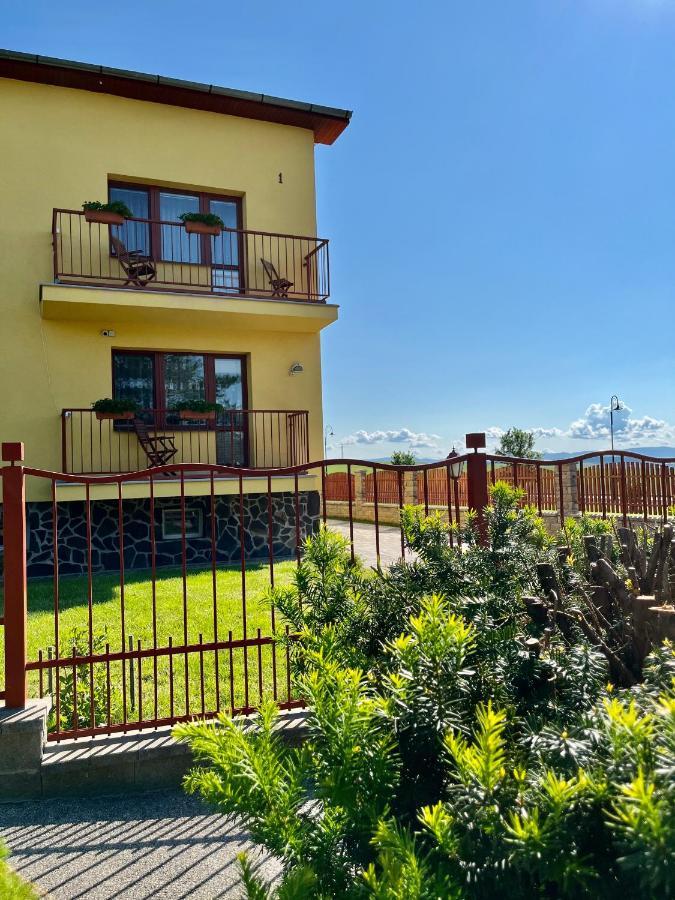 Privat U Eriky Otel Stará Lesná Dış mekan fotoğraf